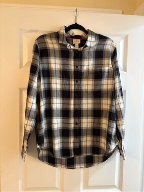 St. John's Bay Black & White Plaid Button-Down Shirt